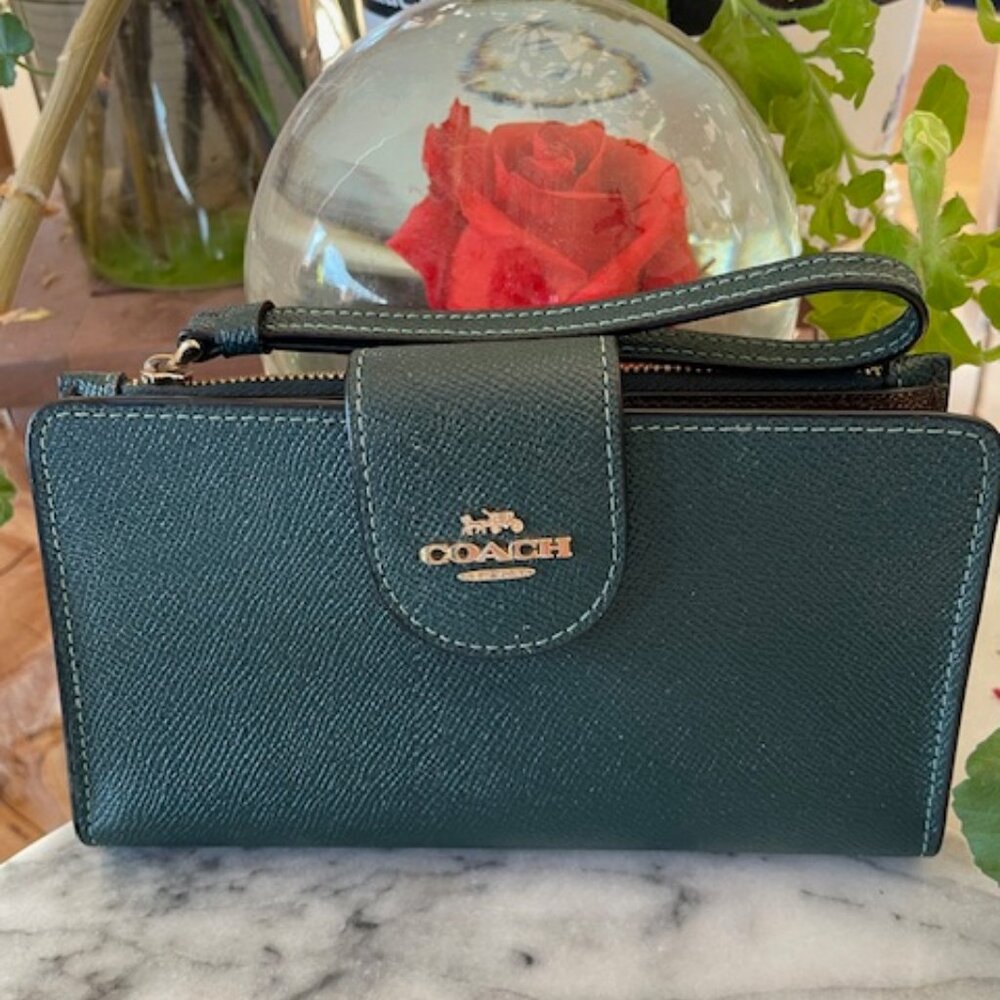 Green Coach leather phone wallet wristlet- Like new